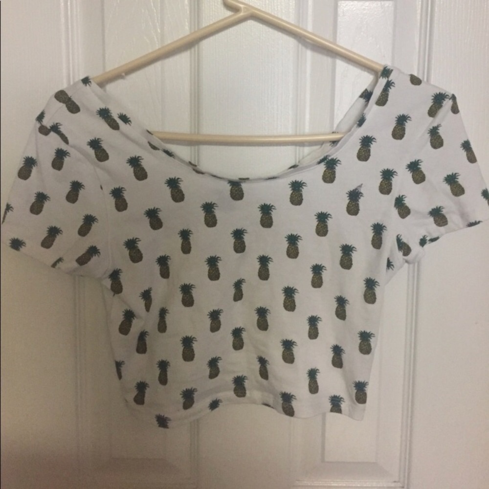 🍍 Cute pineapple print crop top 🍍